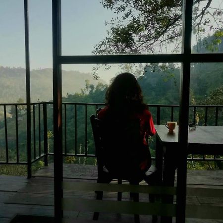 Chanidu Ella Inn Luaran gambar