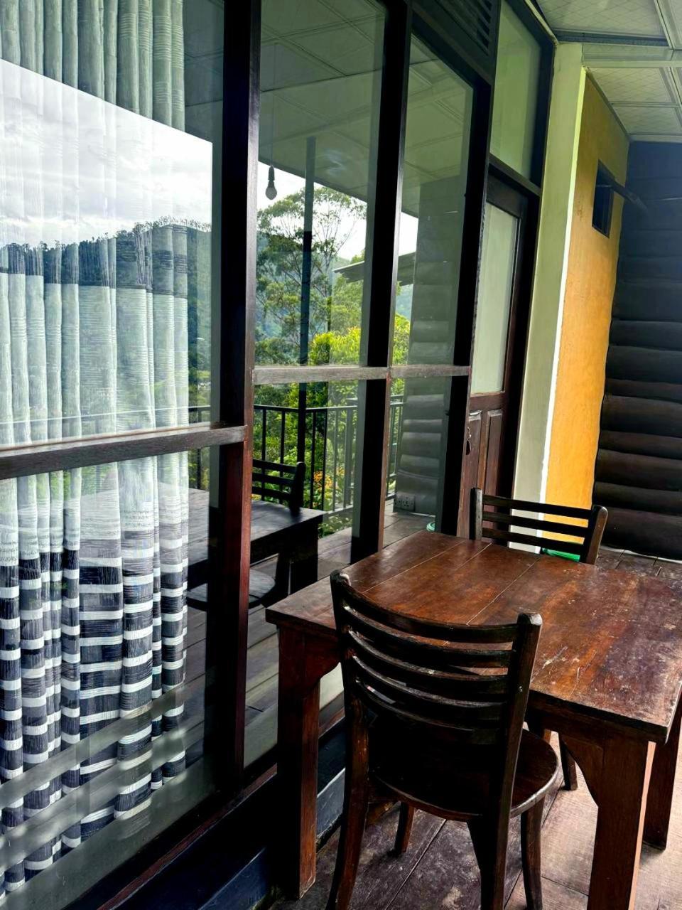 Chanidu Ella Inn Luaran gambar
