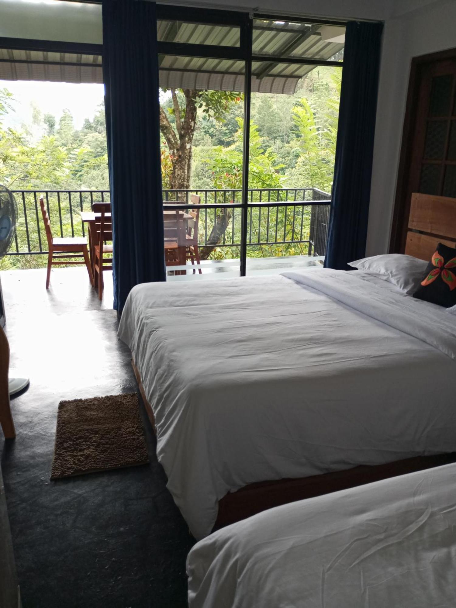 Chanidu Ella Inn Luaran gambar