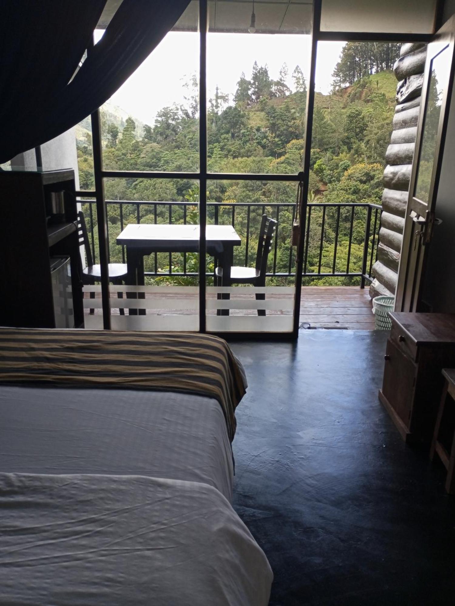 Chanidu Ella Inn Luaran gambar